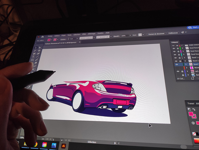 Photographie de l'avancement sur illustration de voiture réalisée avec tablette XP-PEN PRO